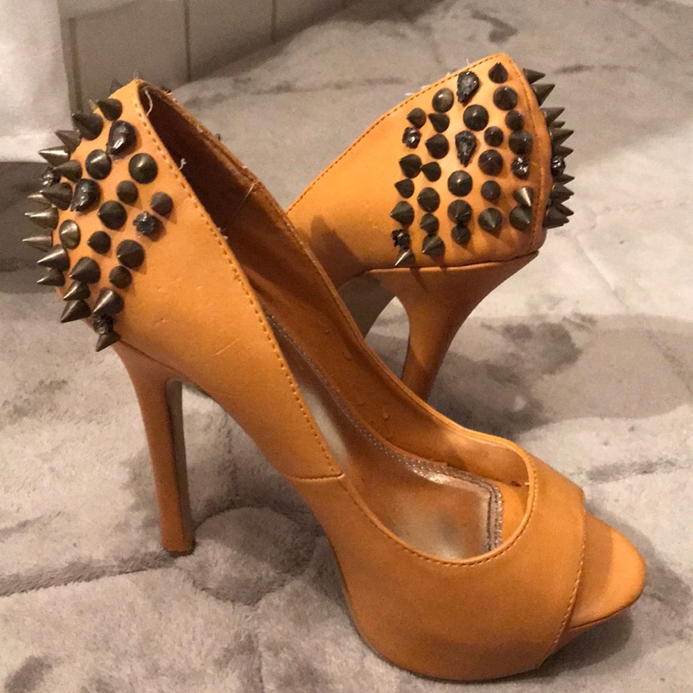 Open Toe Spiked 👠